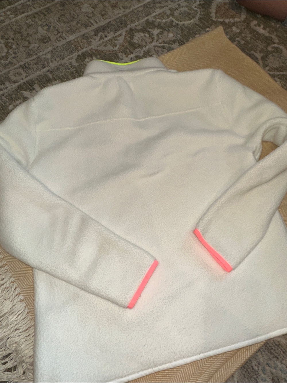 Vineyard Vines White Fleece Quarter-Zip with Neon Trim S - Picture 3 of 3